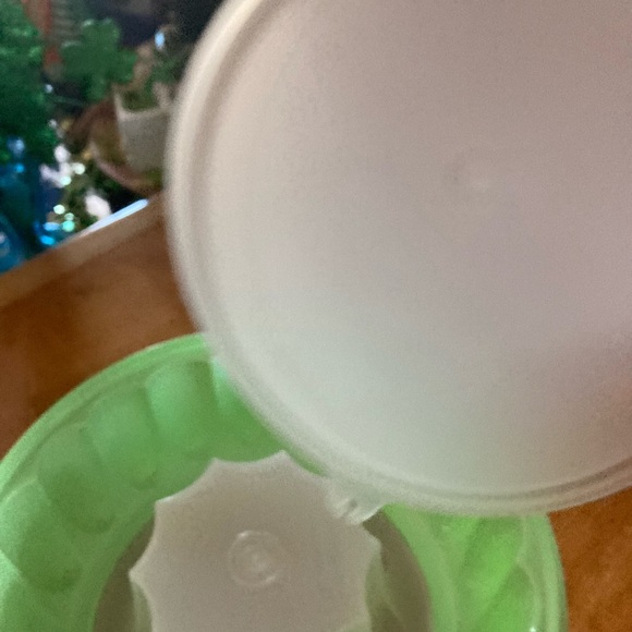 Tupperware 3 Piece jello/fruit mold - Picture 7 of 9